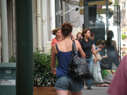  badauds, rue Stanislas